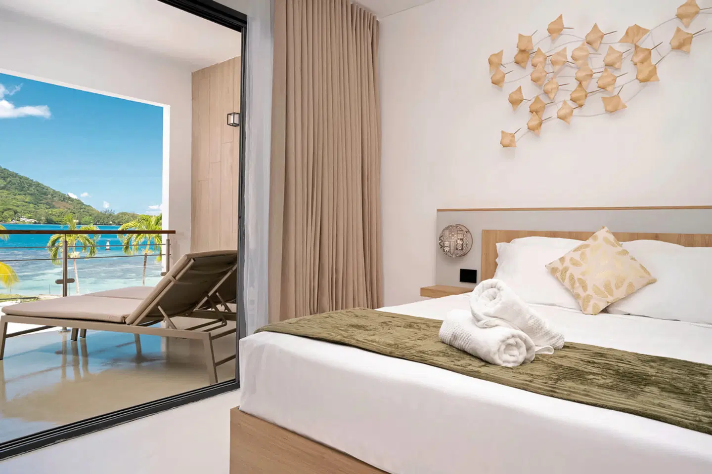 Cook's Bay Hotel & Suites ROOM_EXAMPLE