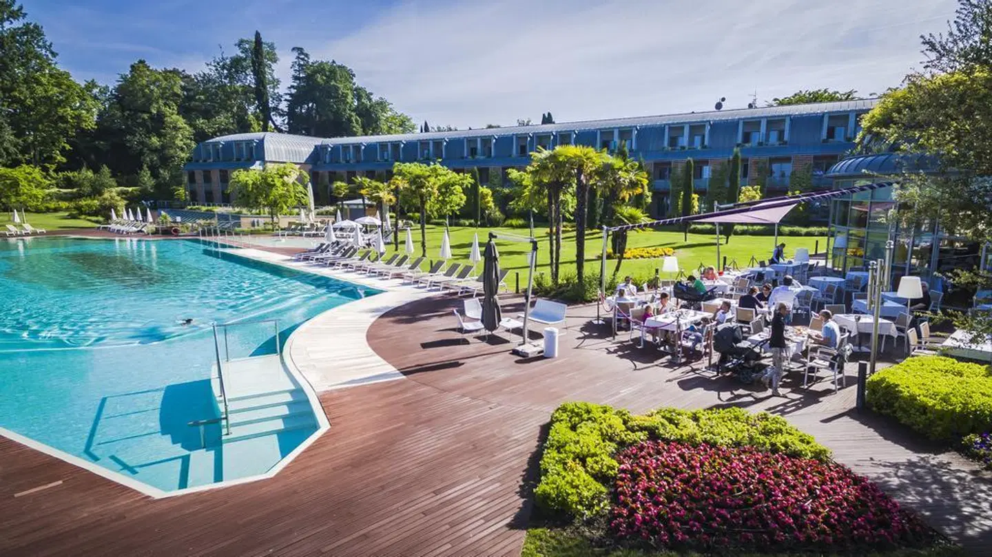 Corte Valier OUTDOOR_POOL