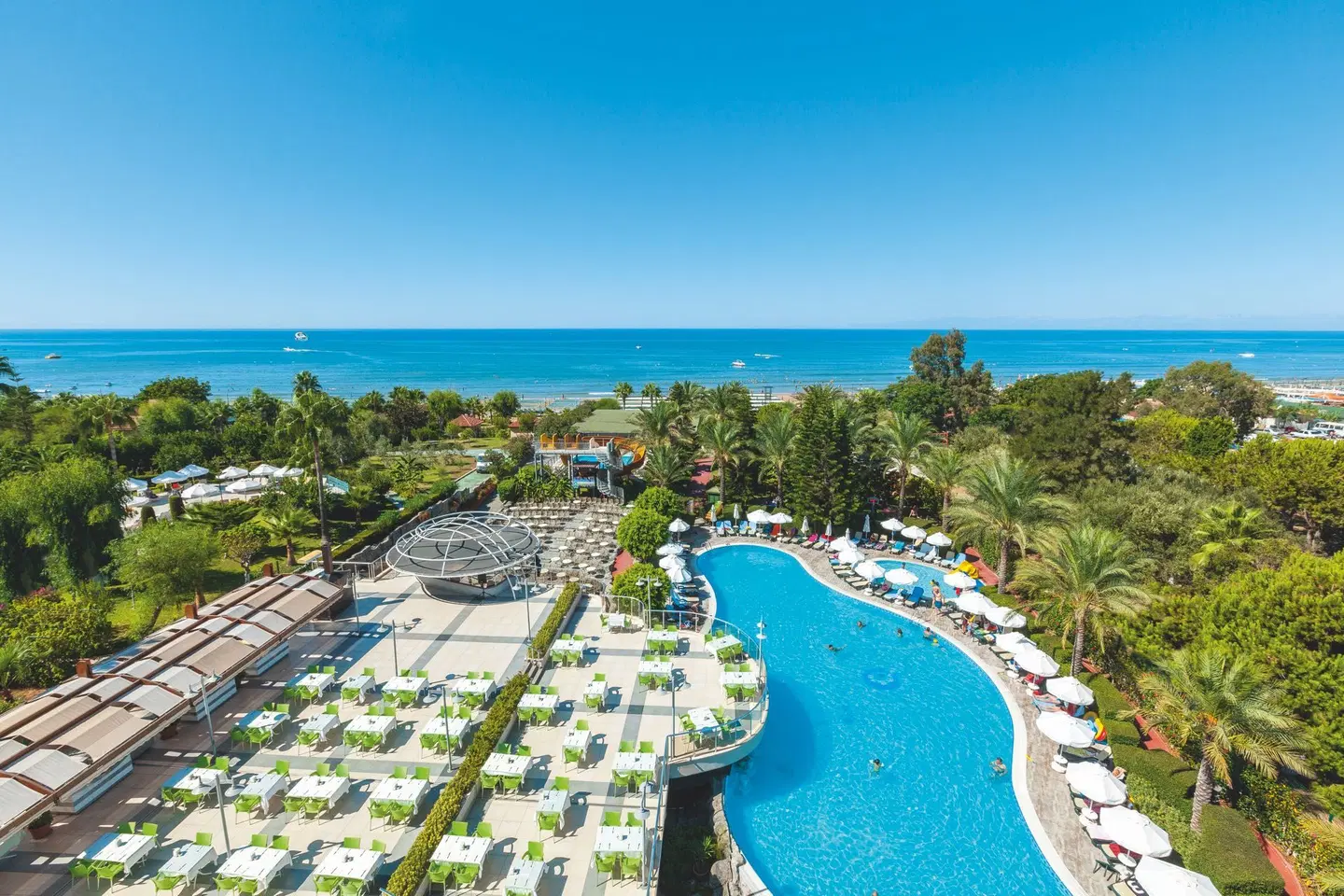 Side Sun OUTDOOR_POOL