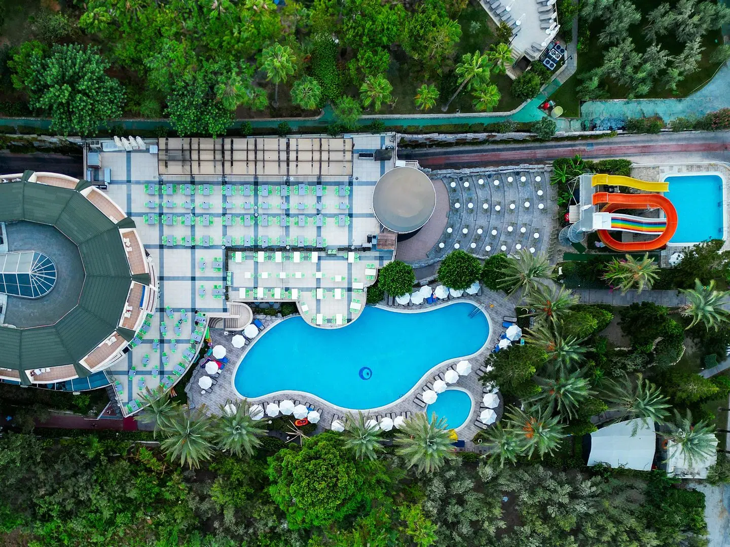 Side Sun Hotel OUTDOOR_POOL