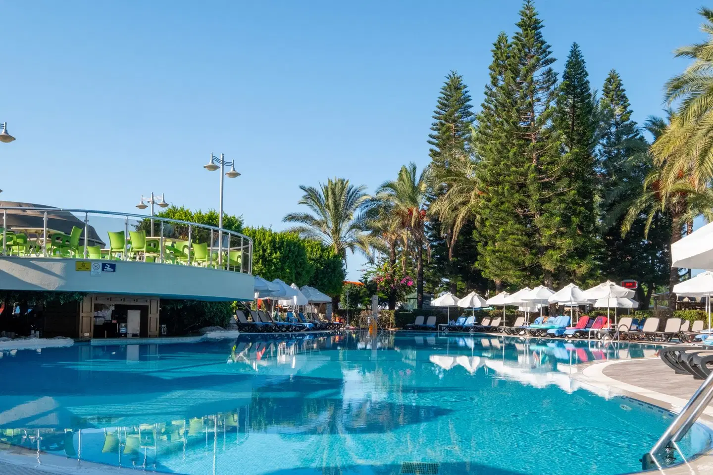 Side Sun Hotel OUTDOOR_POOL