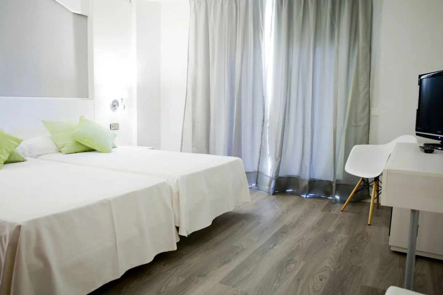 Octavio ROOM_EXAMPLE