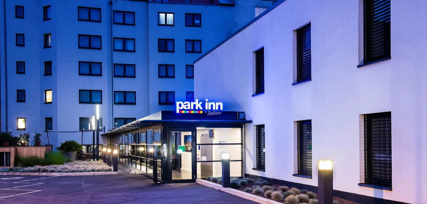 Park Inn by Radisson Luxembourg City EXTERIOR