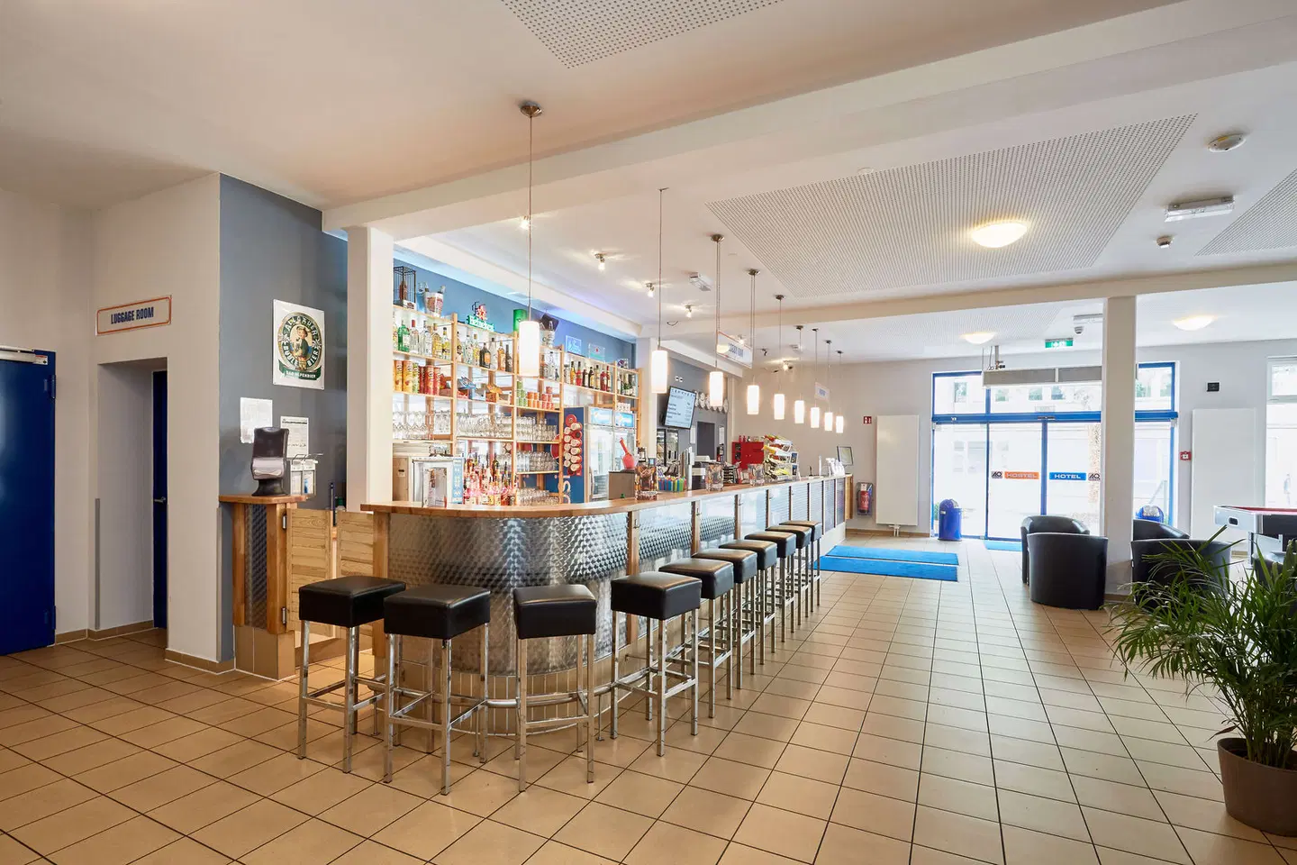 a&o Aachen Hauptbahnhof Bar