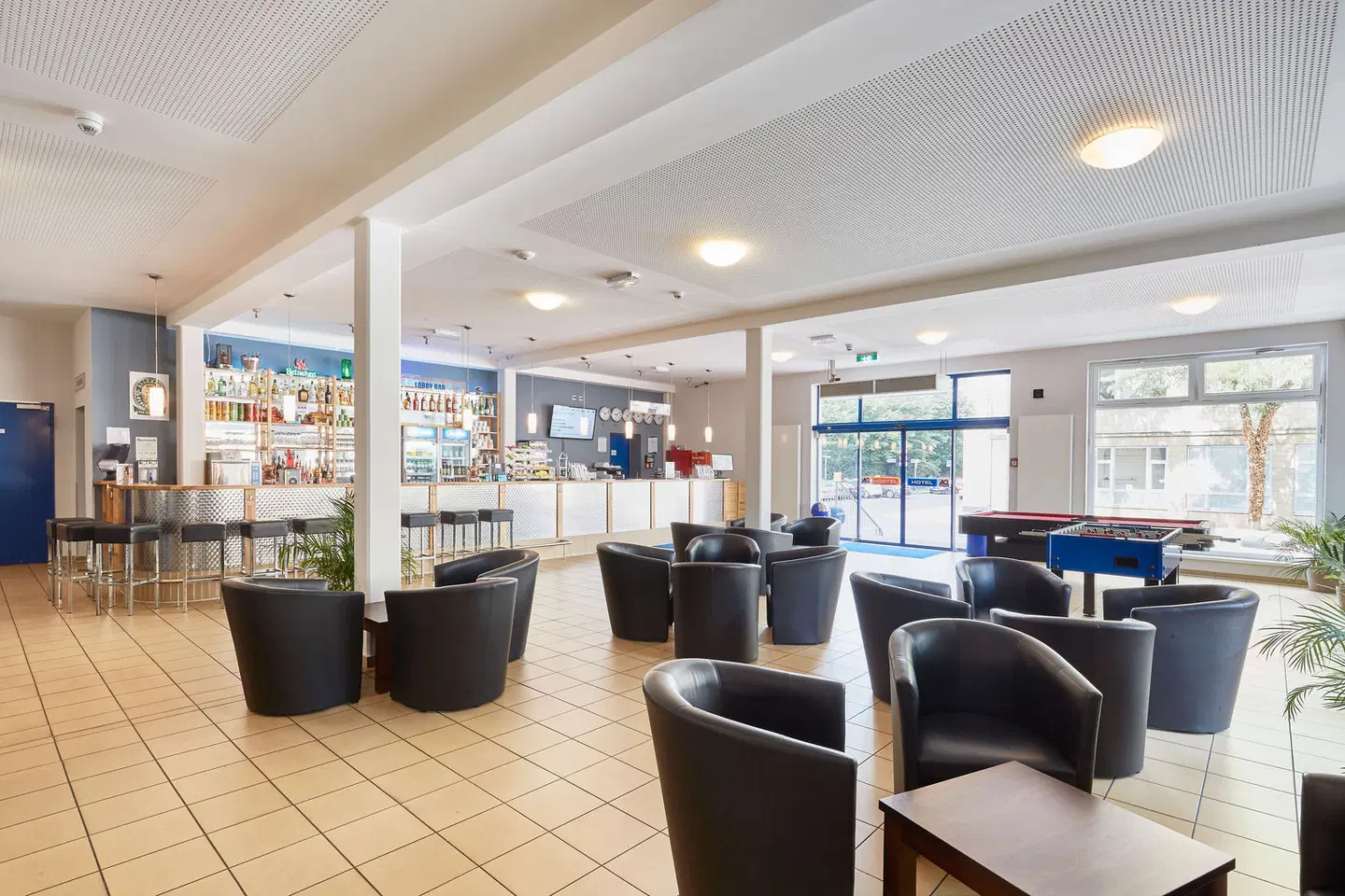 a&o Aachen Hauptbahnhof Bar