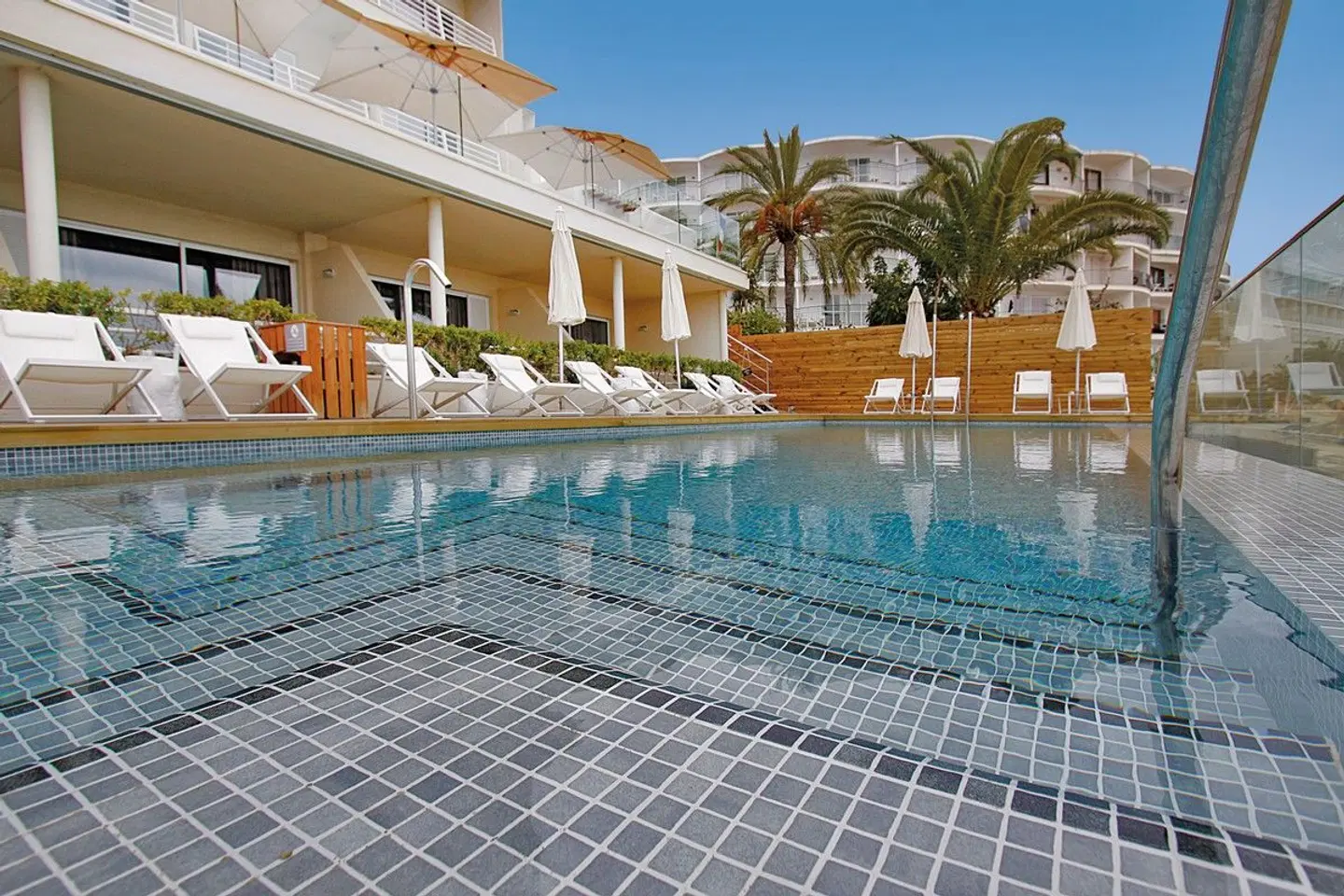 BG Nautico Ebeso OUTDOOR_POOL