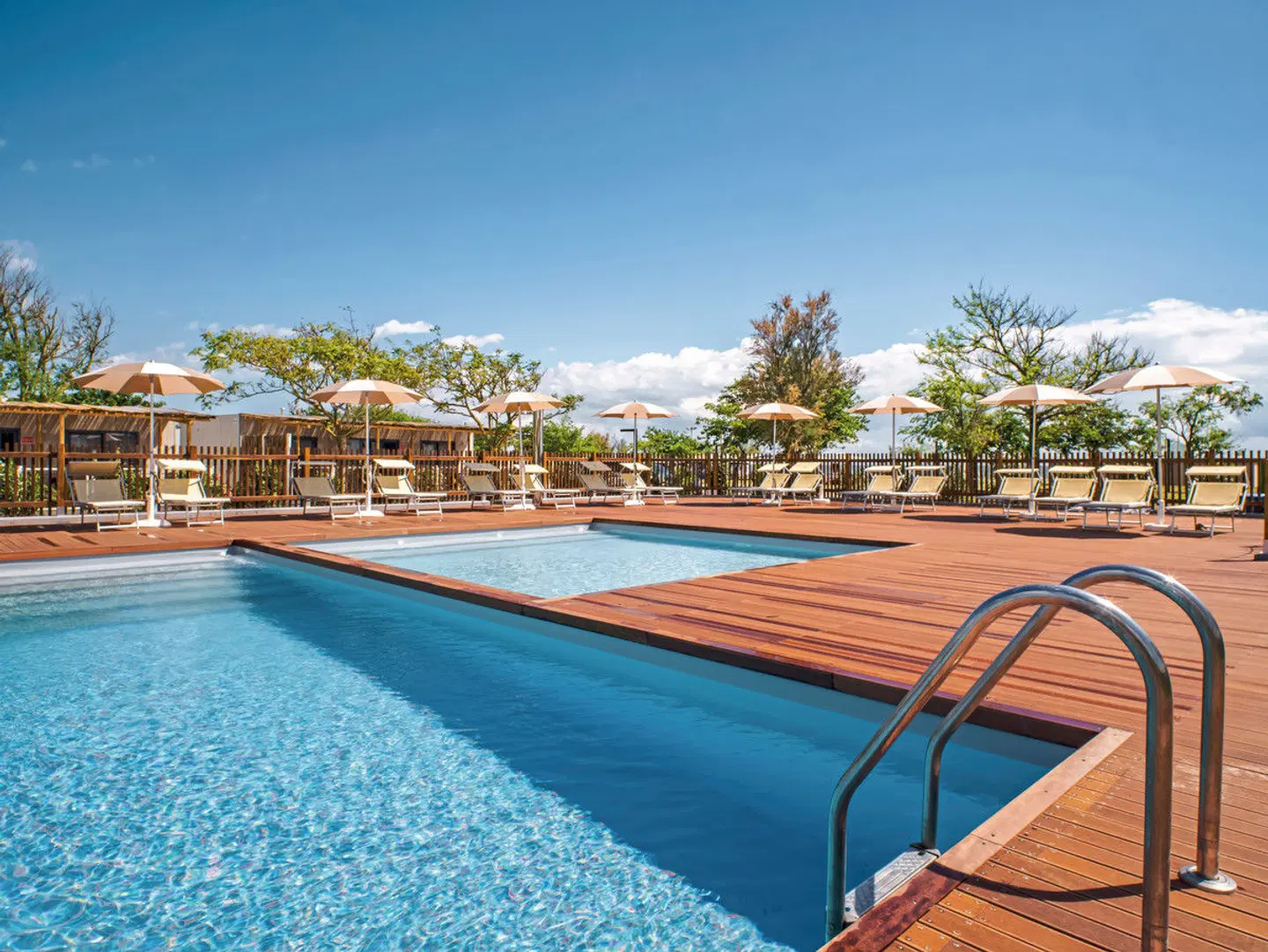 Milano Marittima Boutique Resort OUTDOOR_POOL