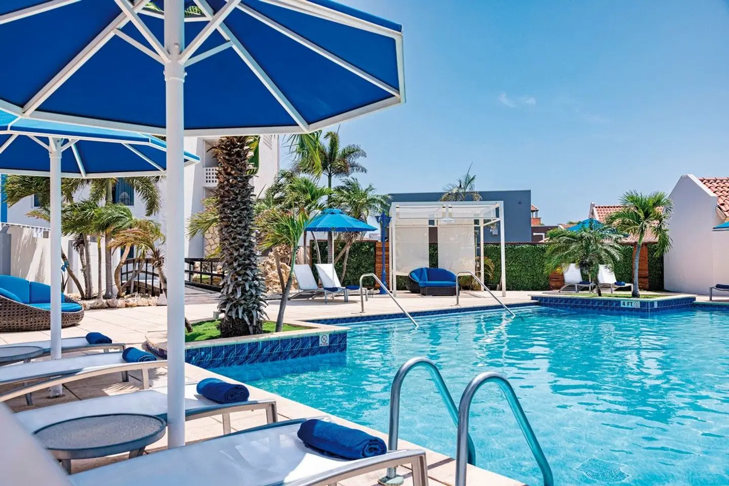 TRYP by Wyndham Aruba OUTDOOR_POOL