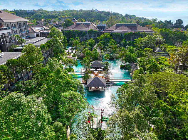 Mövenpick Resort & Spa Jimbaran Bali LANDSCAPE