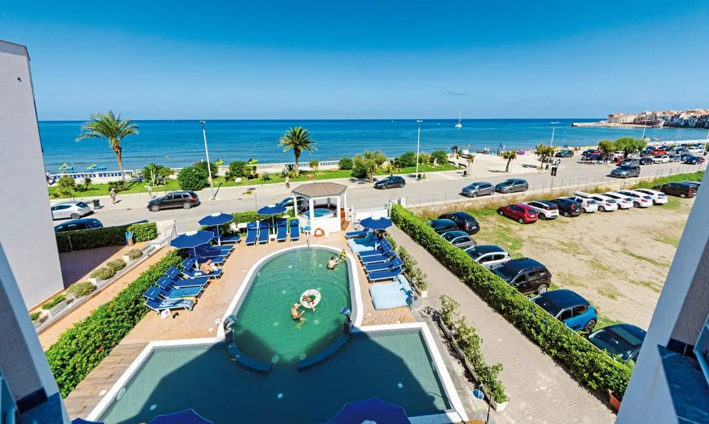 Astro Suite Hotel Strand