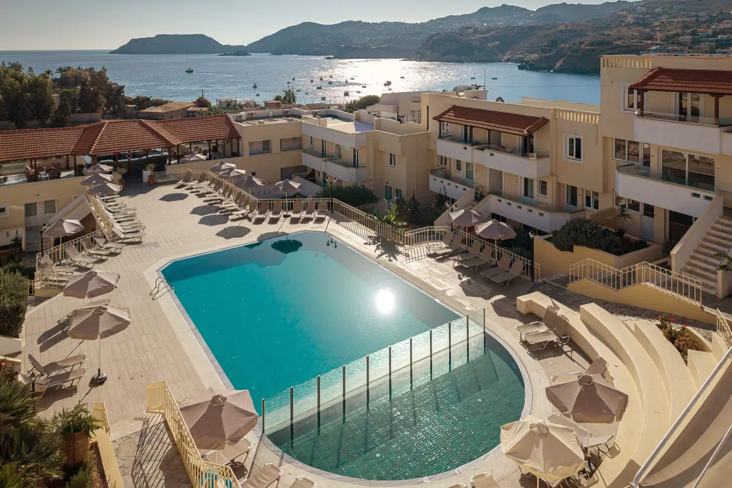 Alexander House OUTDOOR_POOL