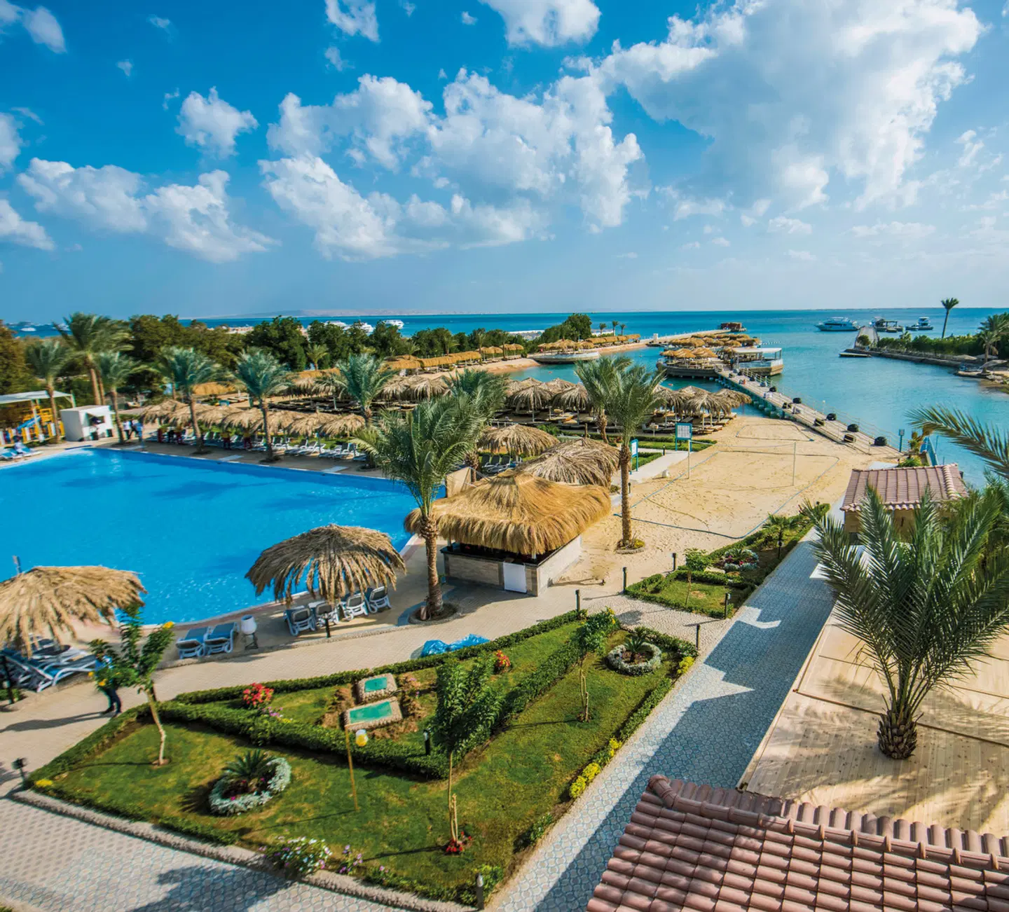 SUNRISE Aqua Joy Resort BEACH