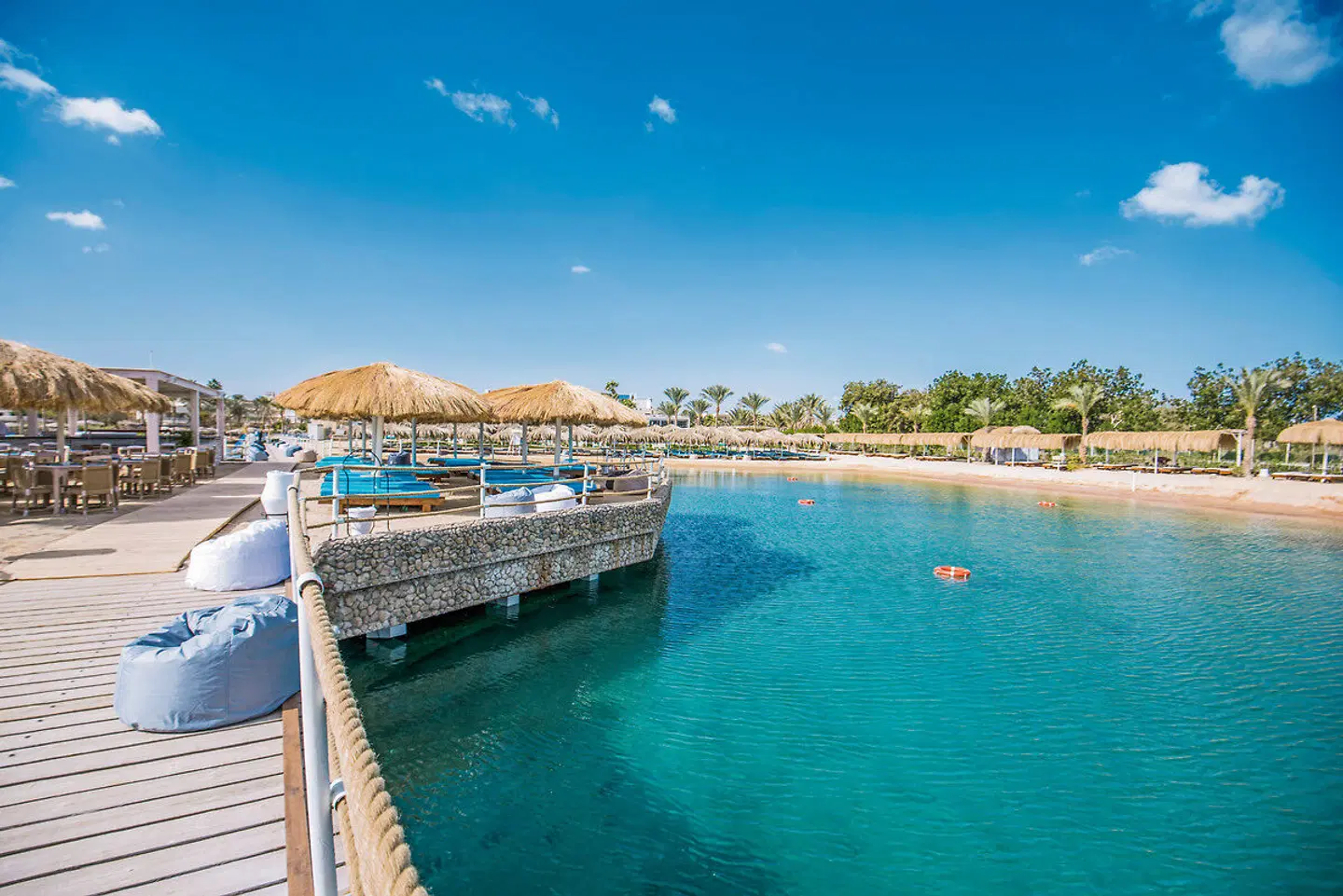 SUNRISE Aqua Joy Resort BEACH