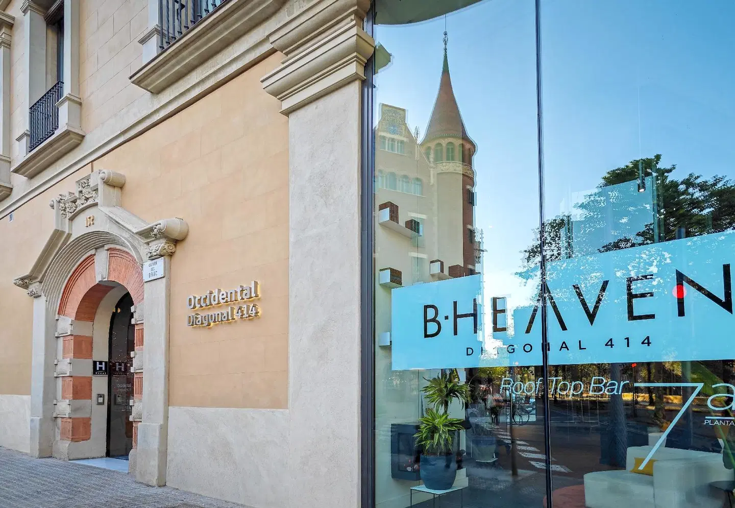 Occidental Diagonal 414 EXTERIOR