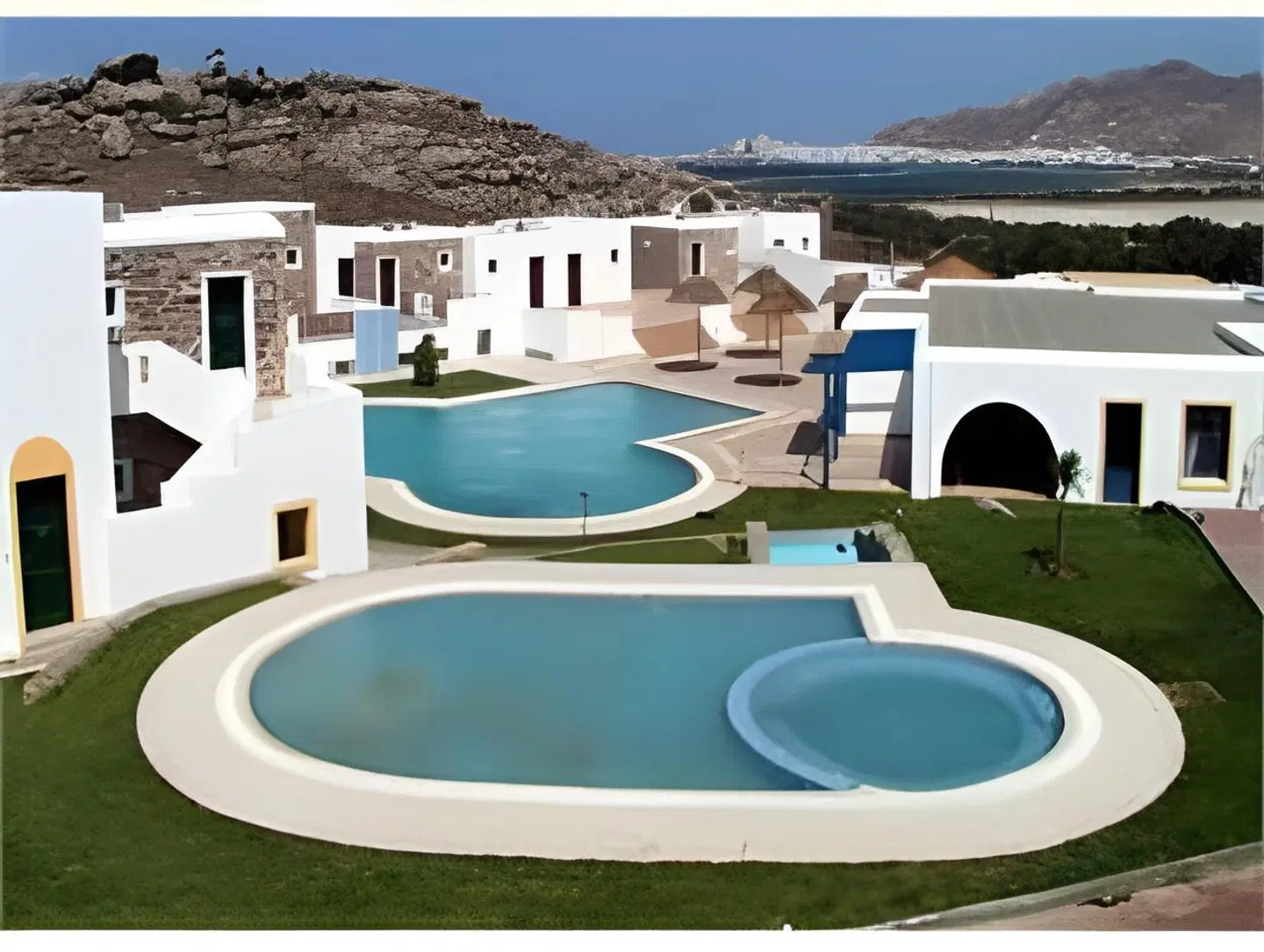 Naxos Palace Hotel OUTDOOR_POOL