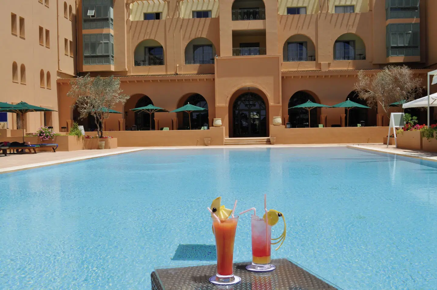 Alhambra Thalasso OUTDOOR_POOL