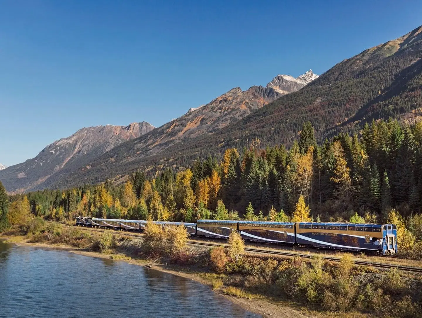Journey through the Clouds - Rocky Mountaineer (Jasper - Vancouver) LANDSCAPE