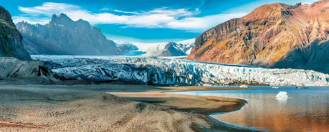 Island erleben - Gletscher, Vulkane und heiße Quellen LANDSCAPE
