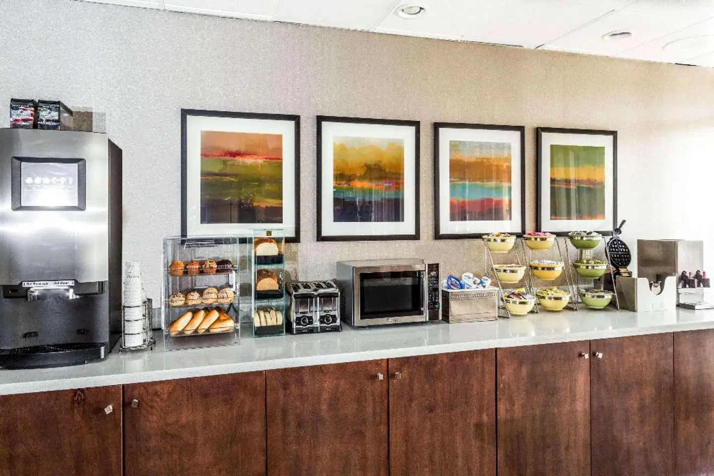 Ramada Salt Lake City North Temple Restaurant