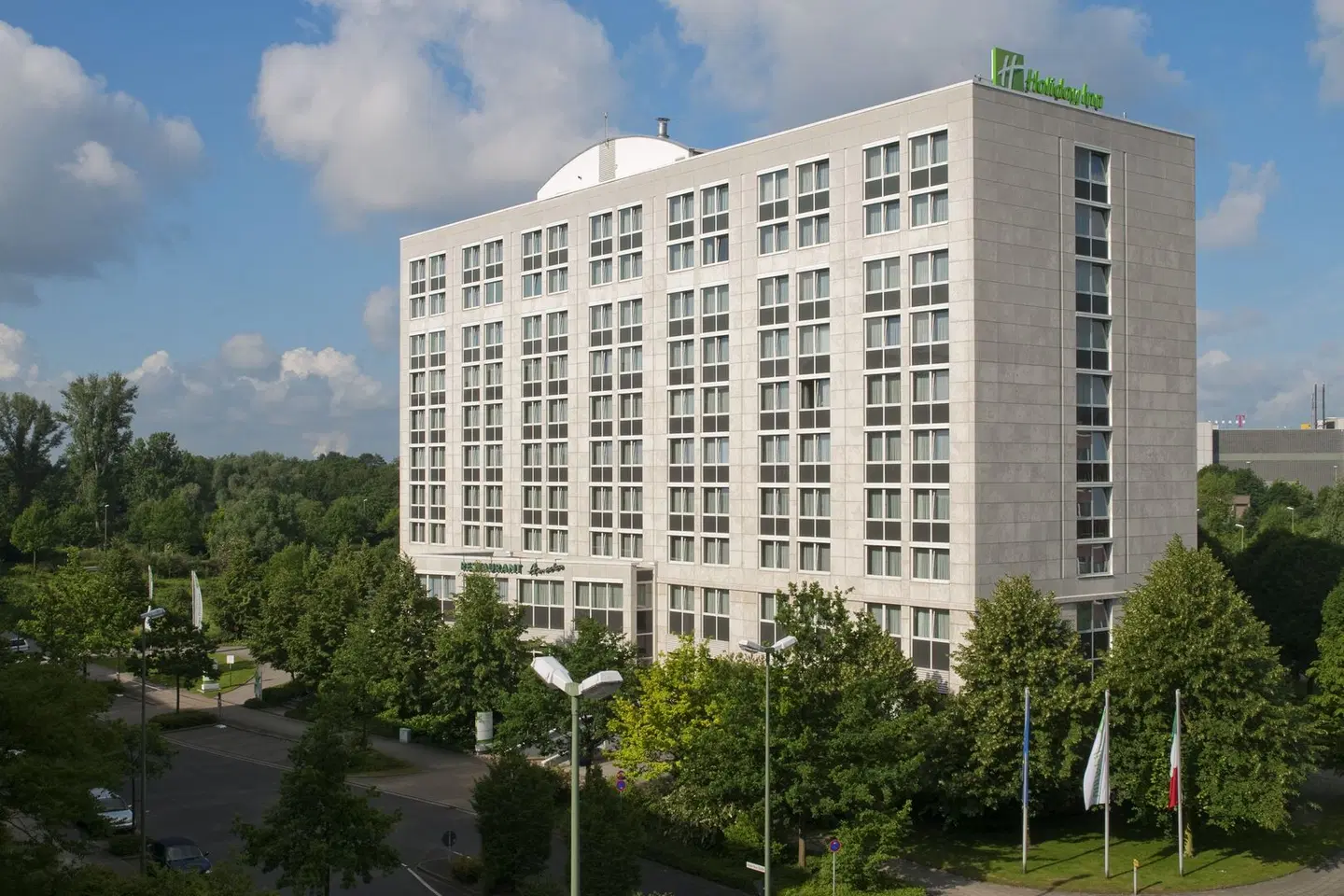 Holiday Inn Düsseldorf-Neuss EXTERIOR