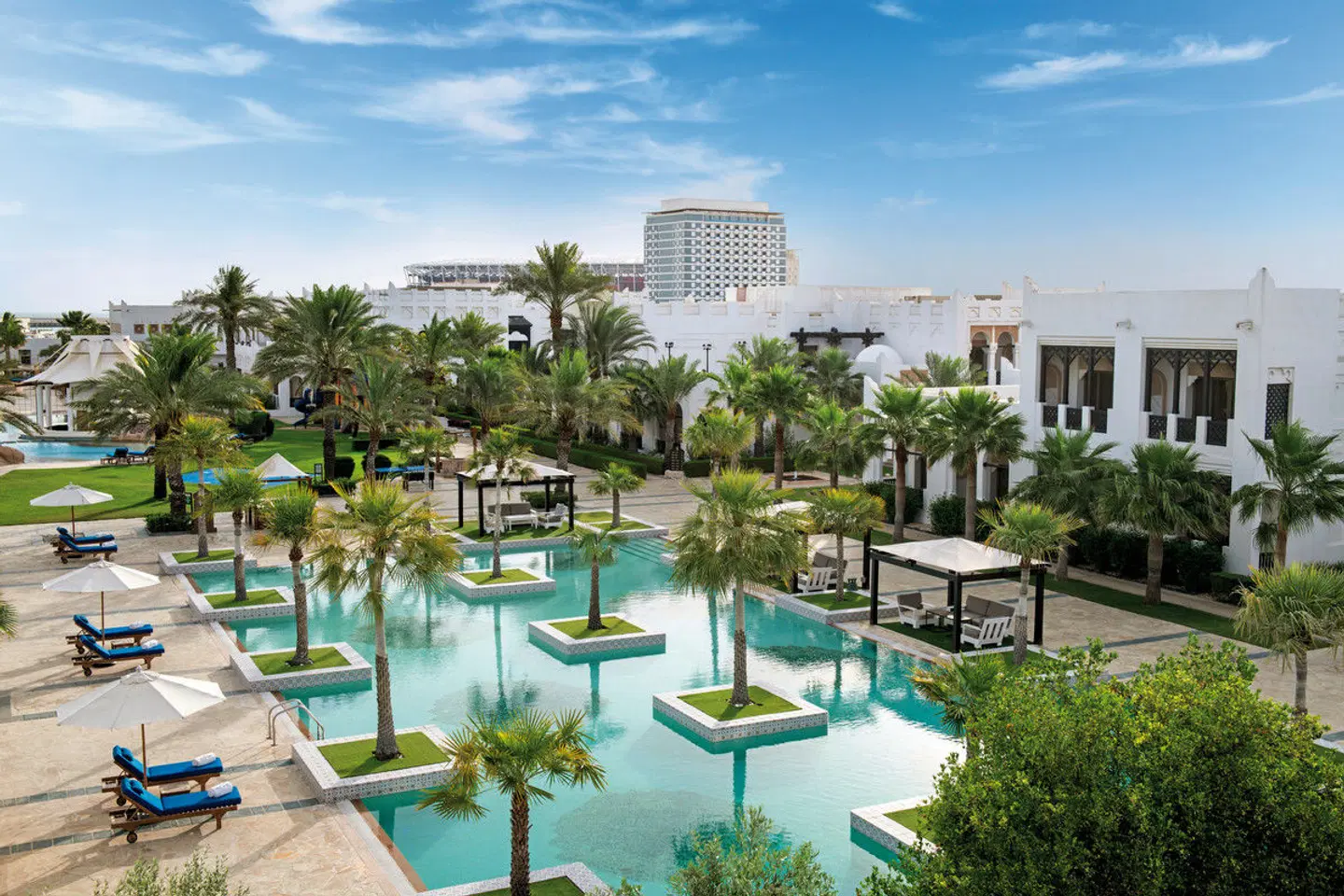 The Ritz-Carlton Sharq Village & Spa OUTDOOR_POOL