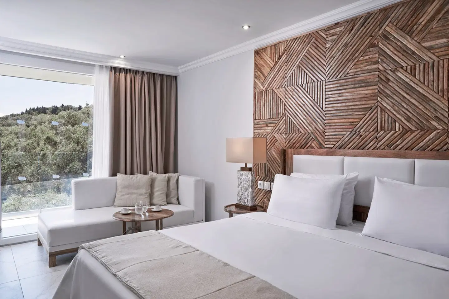 Mythos Palace ROOM_EXAMPLE