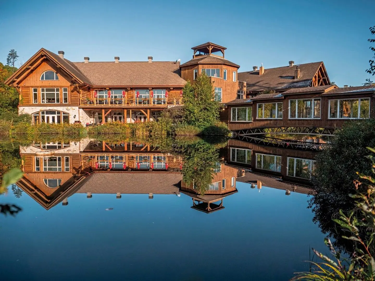 Auberge du Lac Taureau EXTERIOR