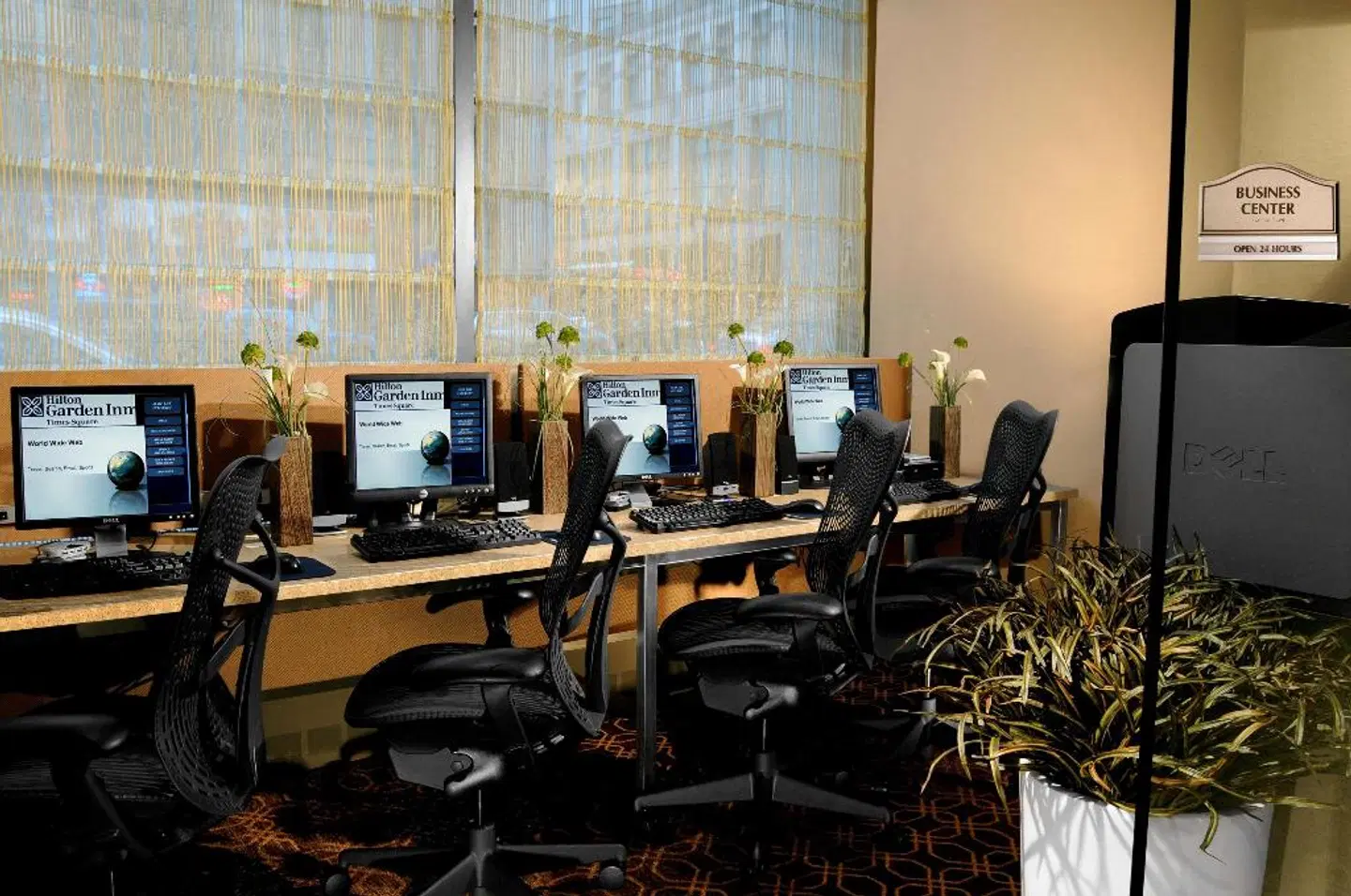 Hilton Garden Inn Times Square Restaurant