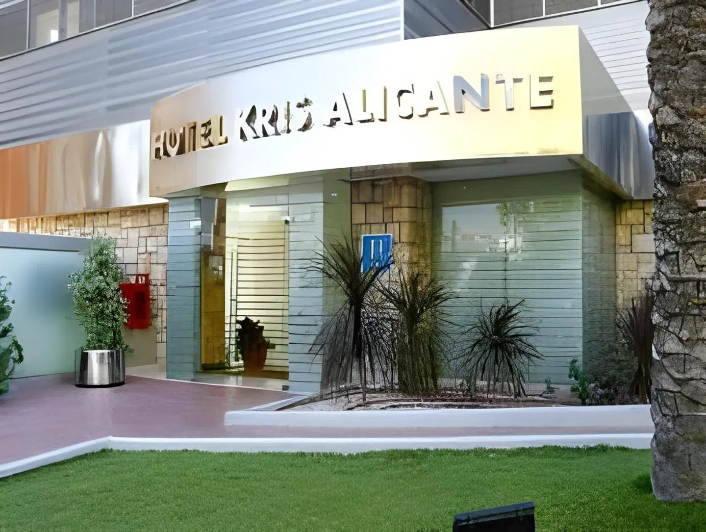 Maya Alicante EXTERIOR