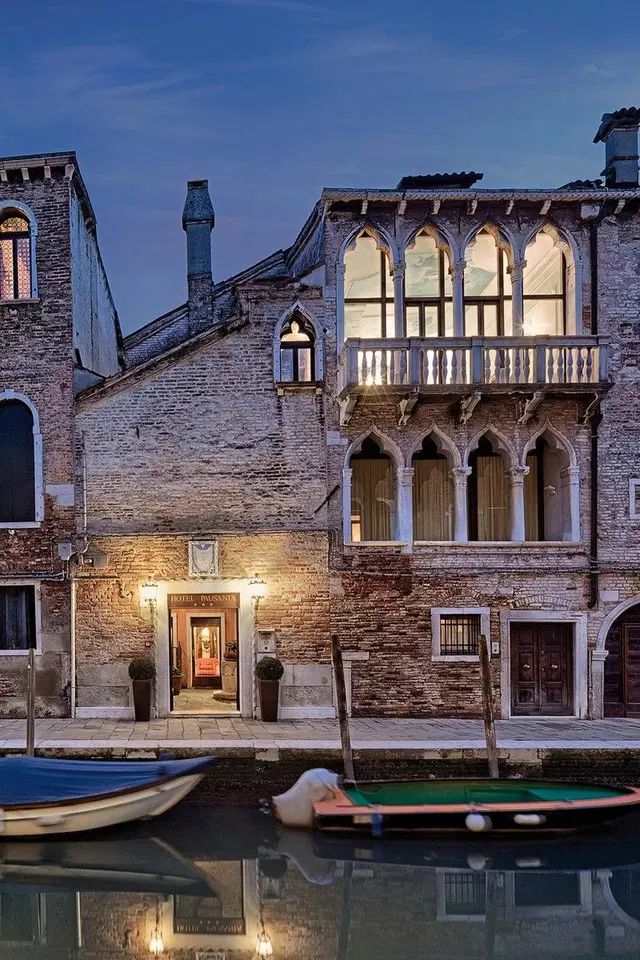 Hotel Pausania EXTERIOR