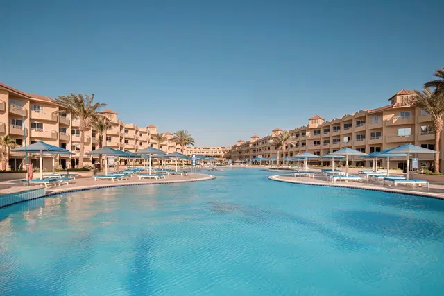 Amwaj Beach Club Abu Soma BEACH