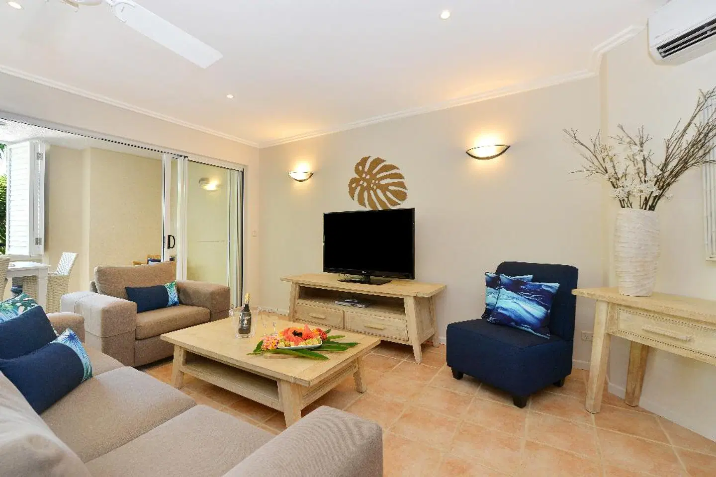 Cayman Villas Port Douglas ROOM_EXAMPLE