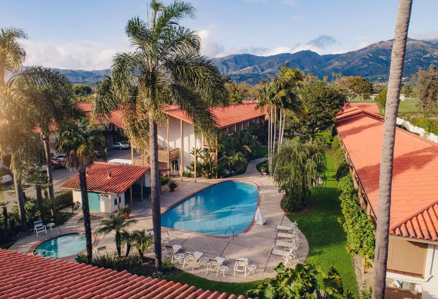 BEST WESTERN PLUS Pepper Tree Inn OUTDOOR_POOL