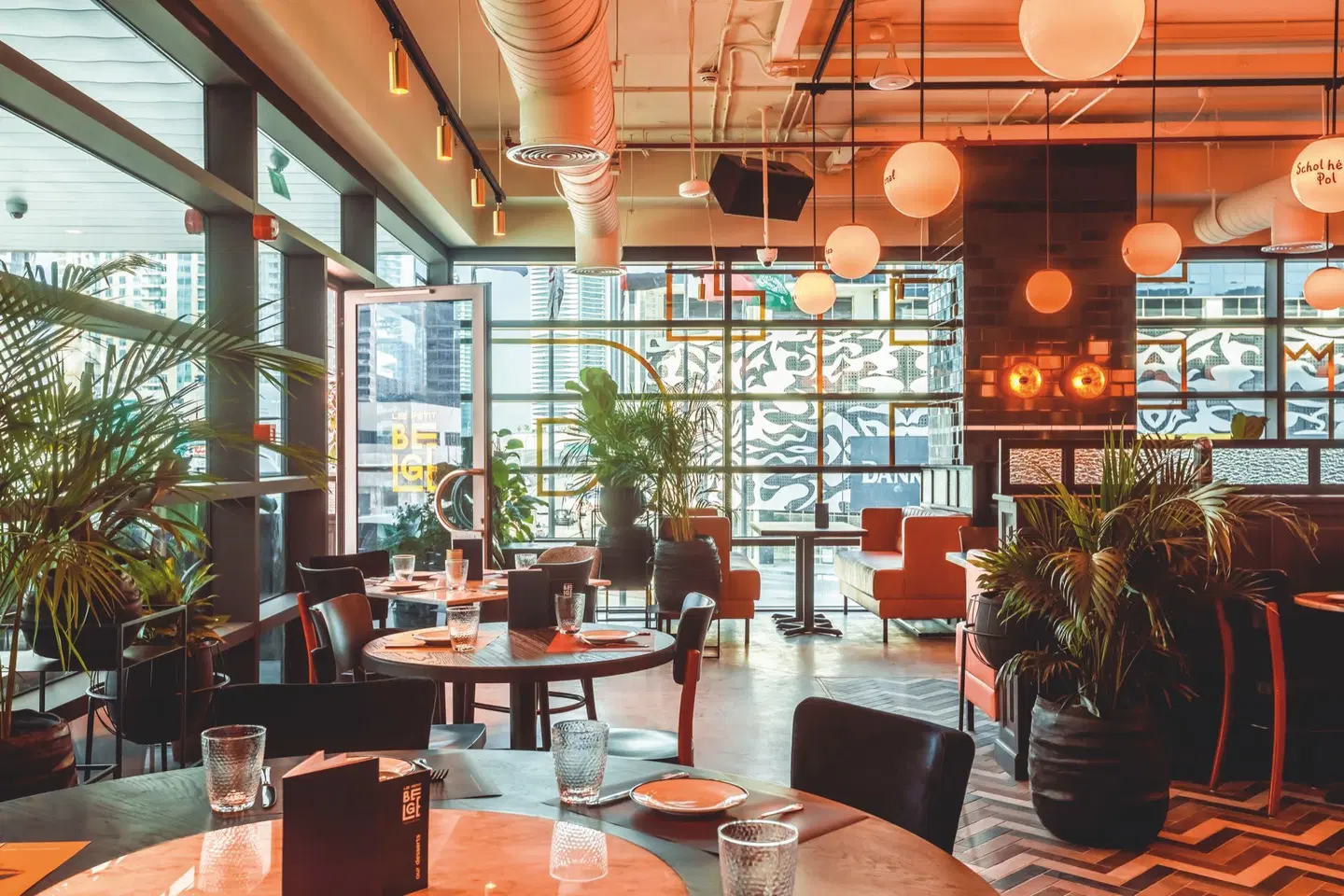 DoubleTree by Hilton Dubai Business Bay Restaurant