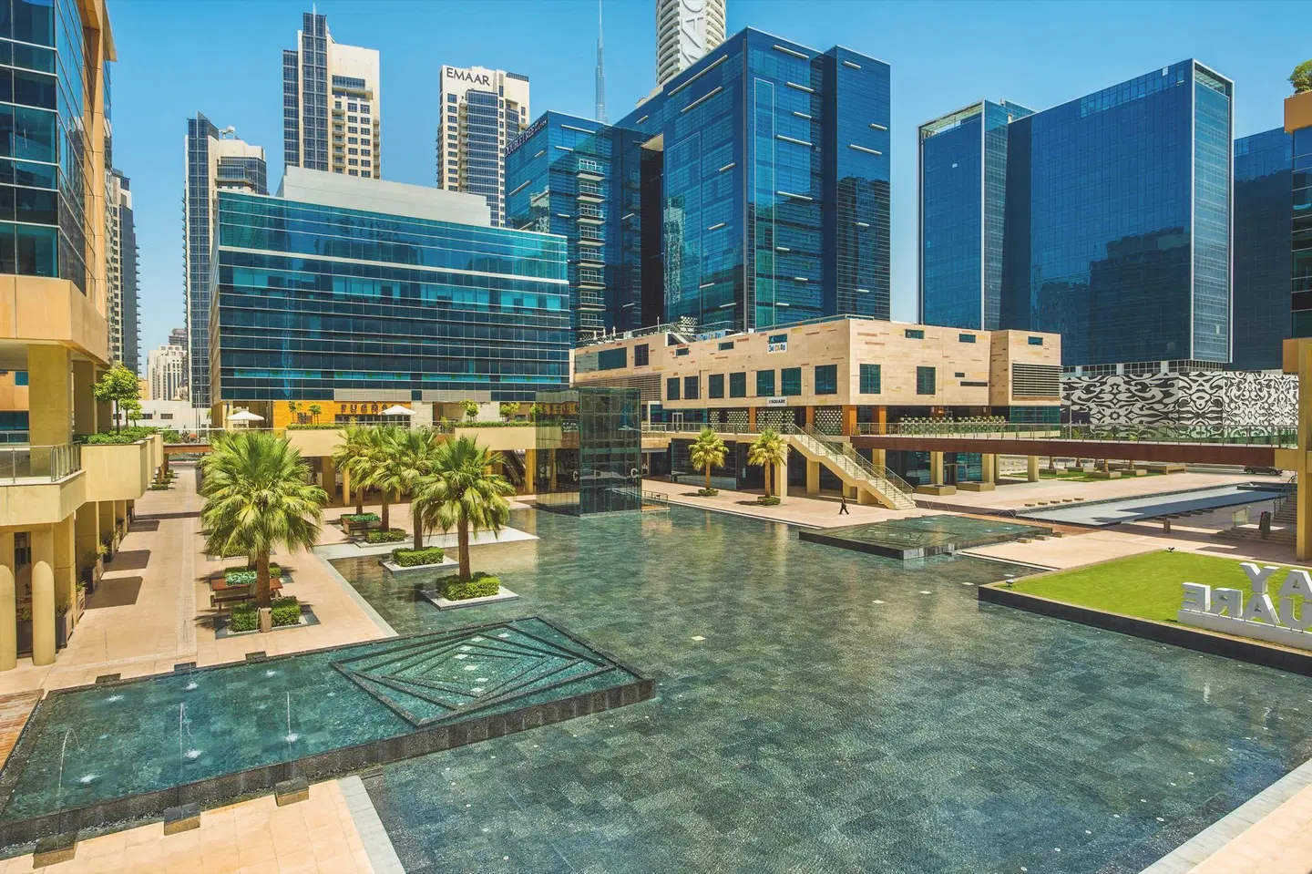 DoubleTree by Hilton Dubai Business Bay EXTERIOR