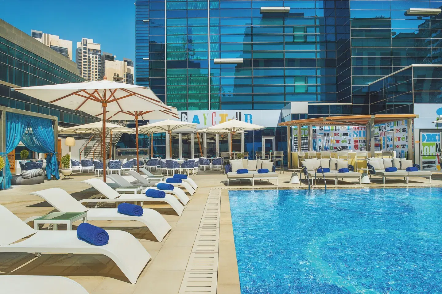 DoubleTree by Hilton Dubai Business Bay OUTDOOR_POOL