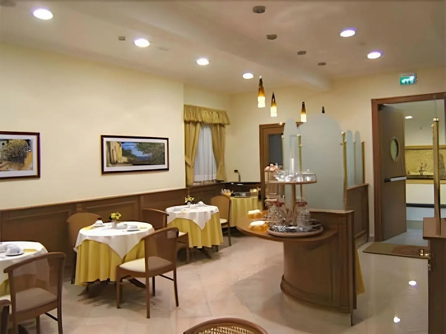 Buono Hotel RESTAURANT