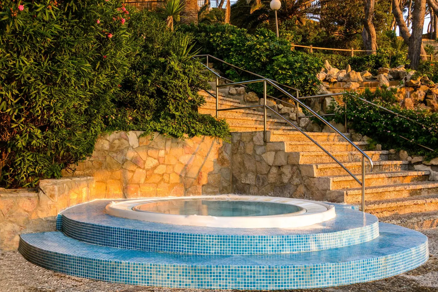 Vibra Beverly Playa OUTDOOR_POOL