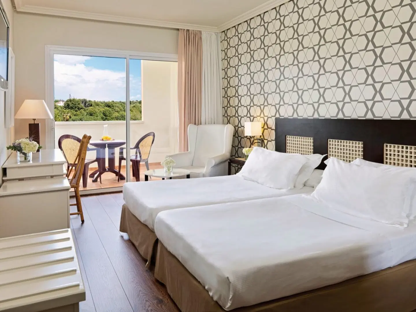 H10 Salauris Palace ROOM_EXAMPLE