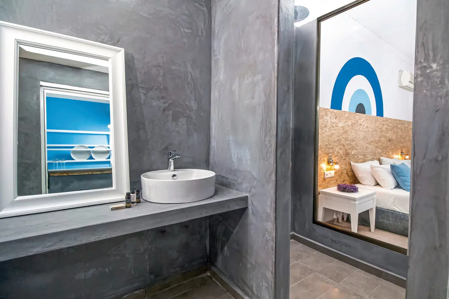 Tinas Plus Hotel Badezimmer