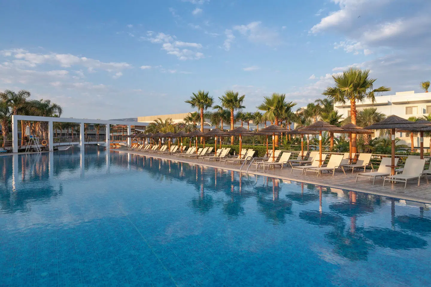 Blue Lagoon Resort OUTDOOR_POOL