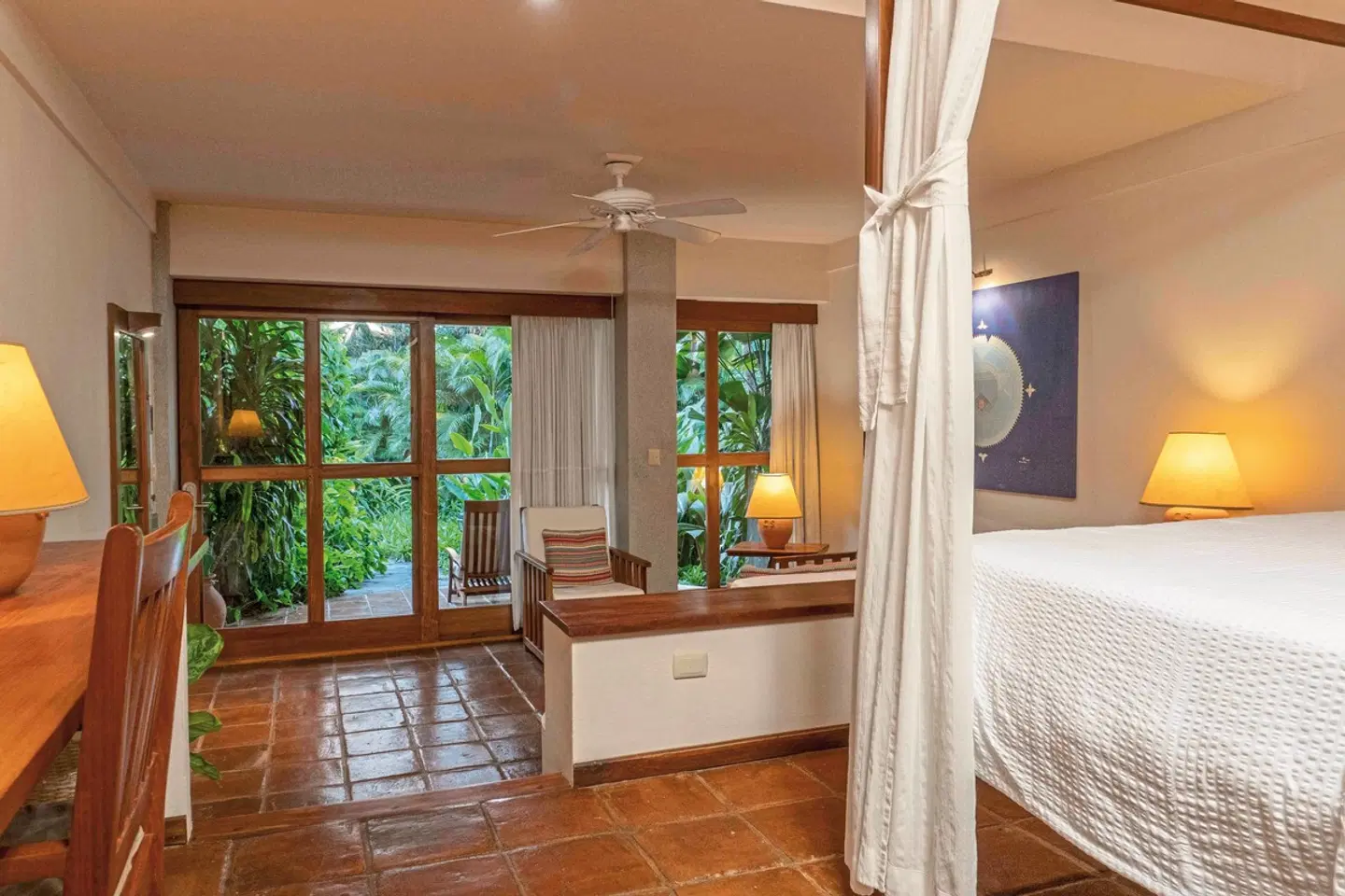 Capitan Suizo Beachfront Boutique Hotel ROOM_EXAMPLE