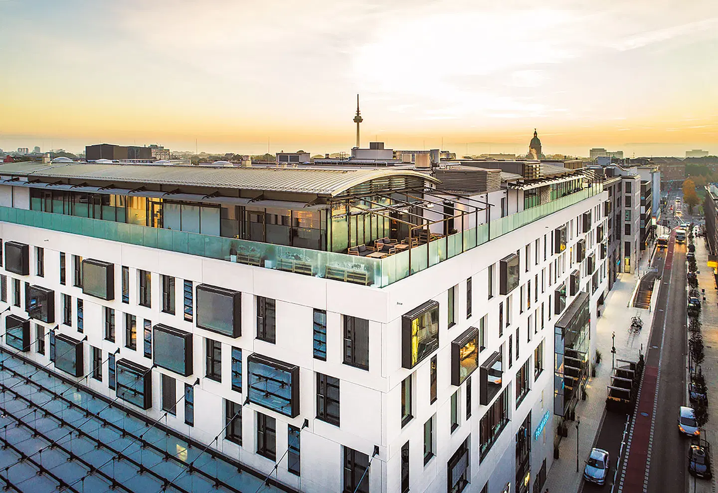 Radisson Blu Hotel, Mannheim EXTERIOR