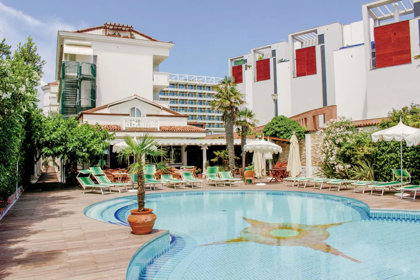 Park Hotel Cellini OUTDOOR_POOL