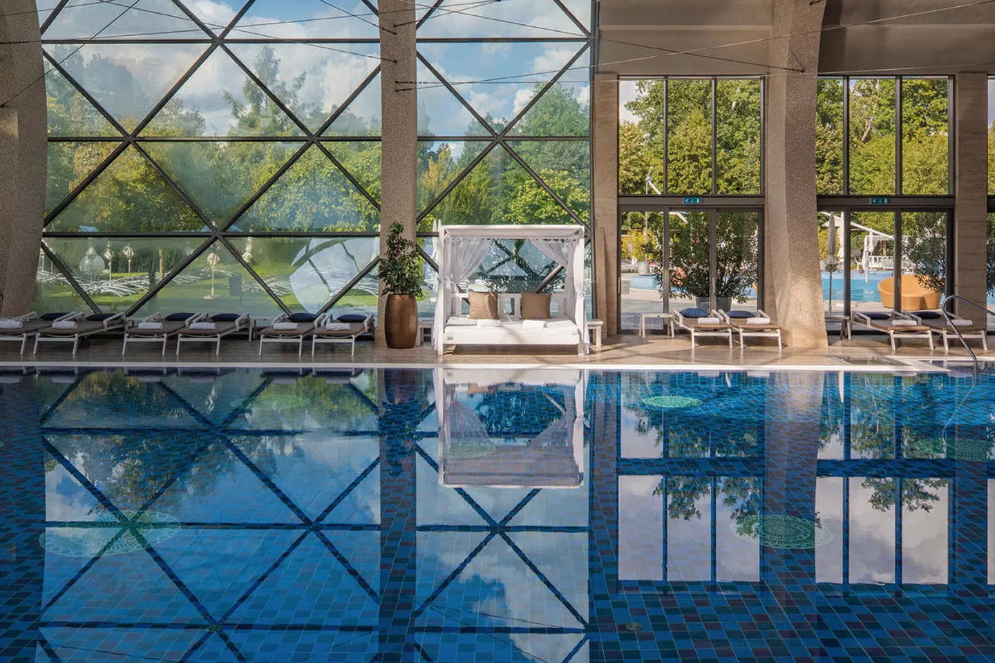 Spirit Hotel & Thermal Spa Hallenbad