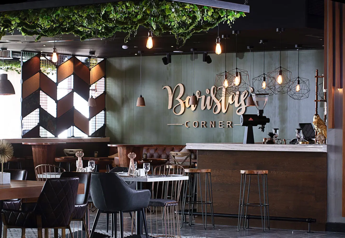 C Central Resort the Palm Bar