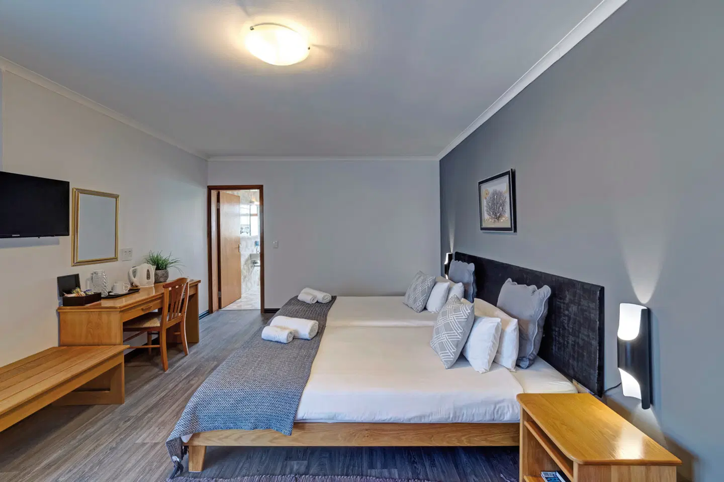 Royal Sea Star Guesthouse ROOM_EXAMPLE