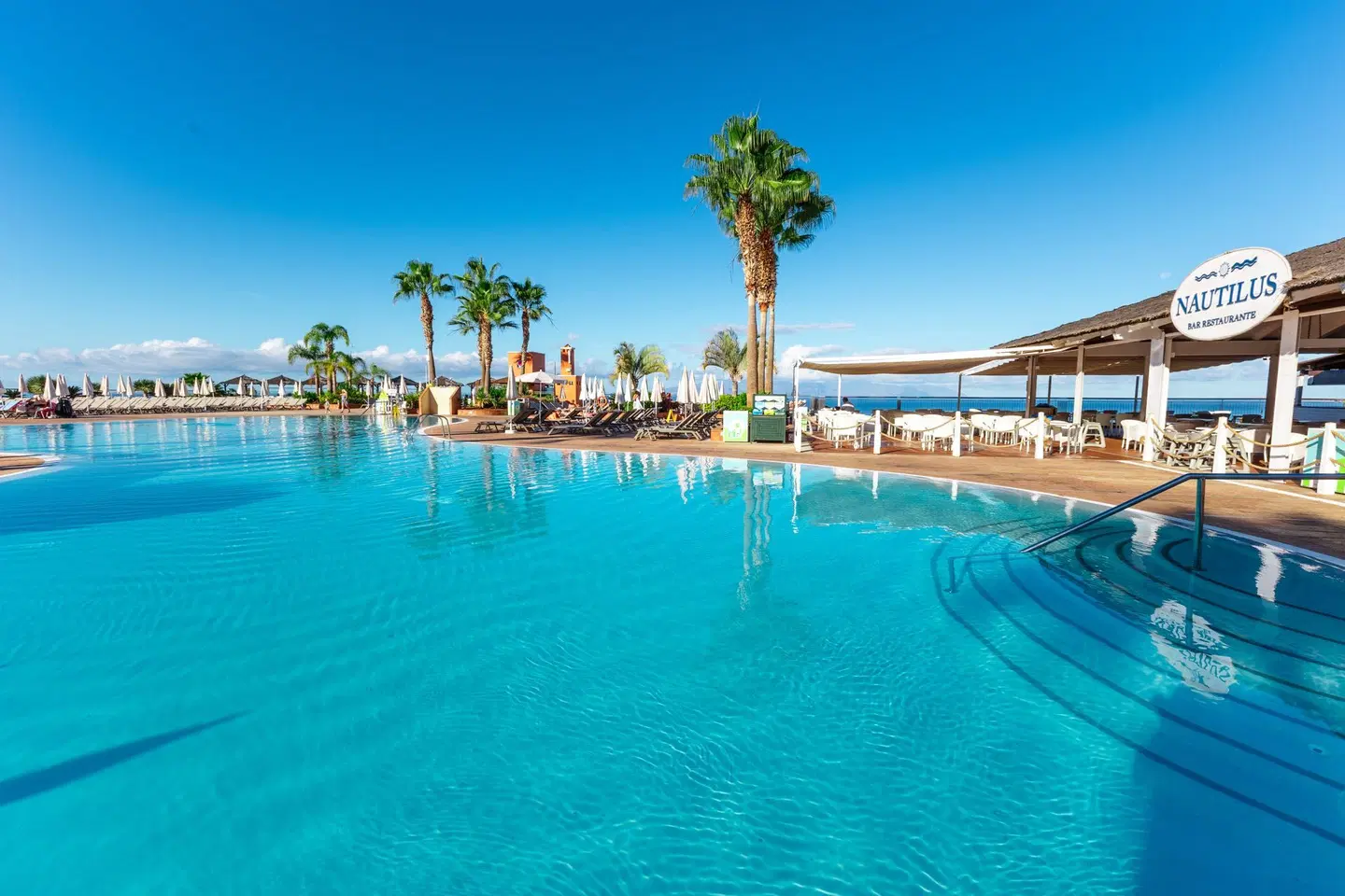 Landmar Costa los Gigantes Family Resort OUTDOOR_POOL
