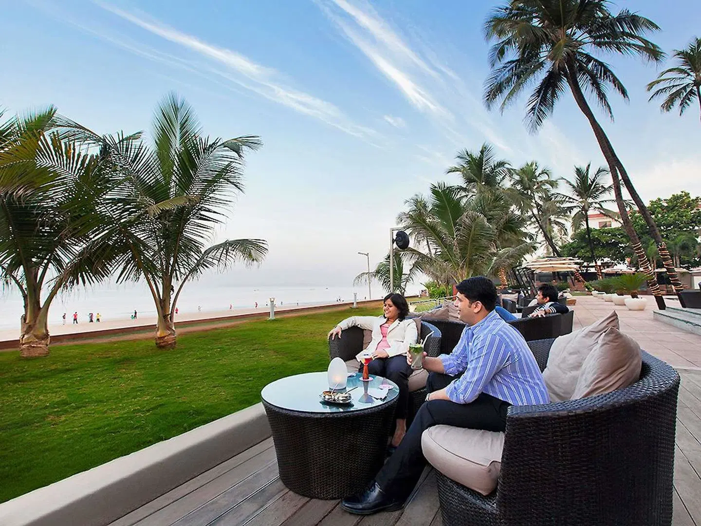 Novotel Mumbai Juhu Beach Hotel Terrasse