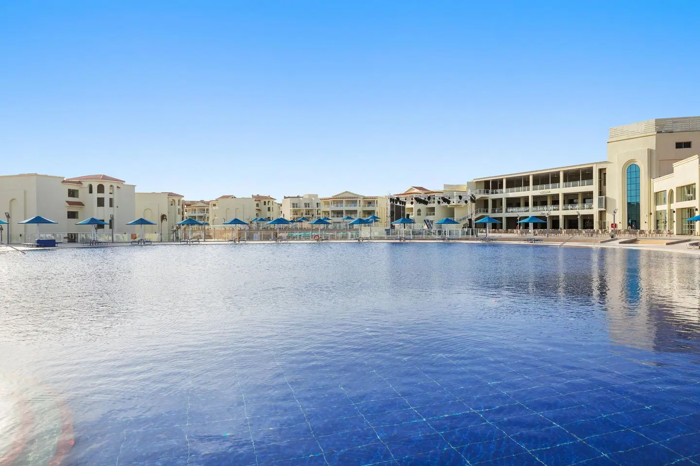 Albatros Makadi Resort OUTDOOR_POOL
